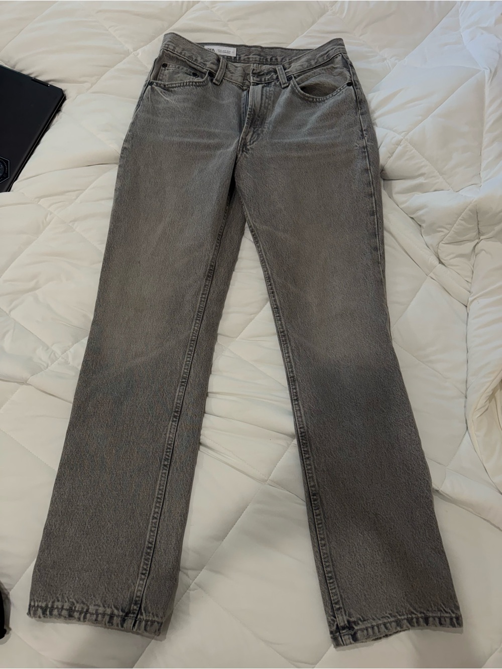 Zara Women's Gray Straight Leg Jeans